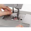 Singer Heavy Duty 4423 sewing machine (British brand)