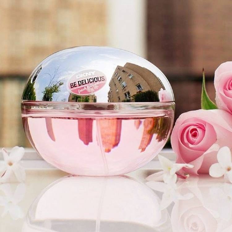DKNY Fresh Blossom eau de parfum 30ml bottle, UK version