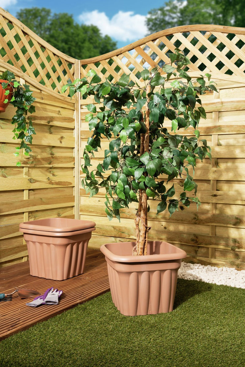 Wham plastic planter set of 3 in terracotta, 40cm square (British brand)
