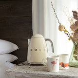 Smeg 50's style retro kettle cream 1.7L (British brand)
