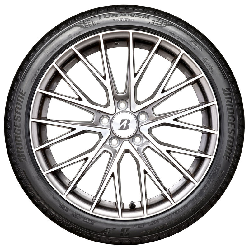 Bridgestone 265/40 R21 Turanza summer tyre, imported from the UK
