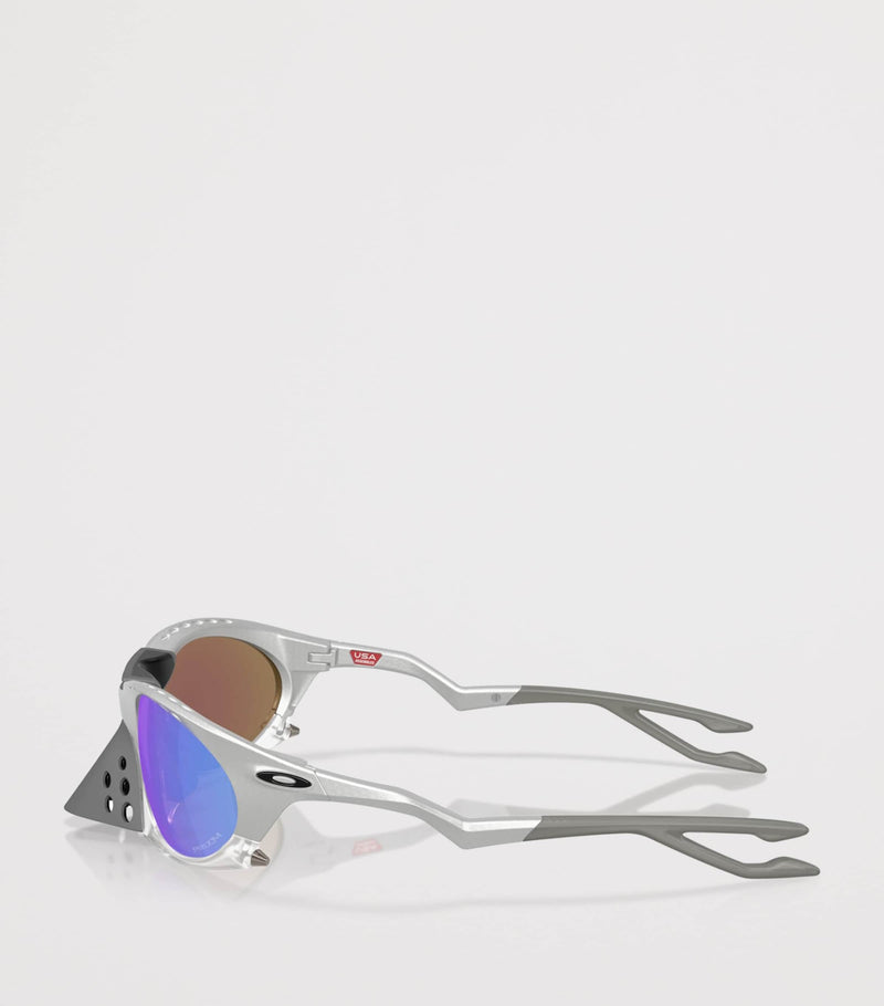 Oakley Plantaris oval sunglasses with Switchlock technology (British brand)