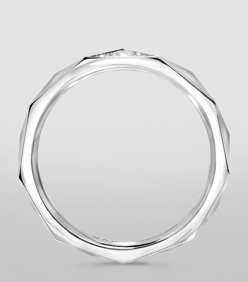 Graff Laurence Graff Signature diamond ring, UK version