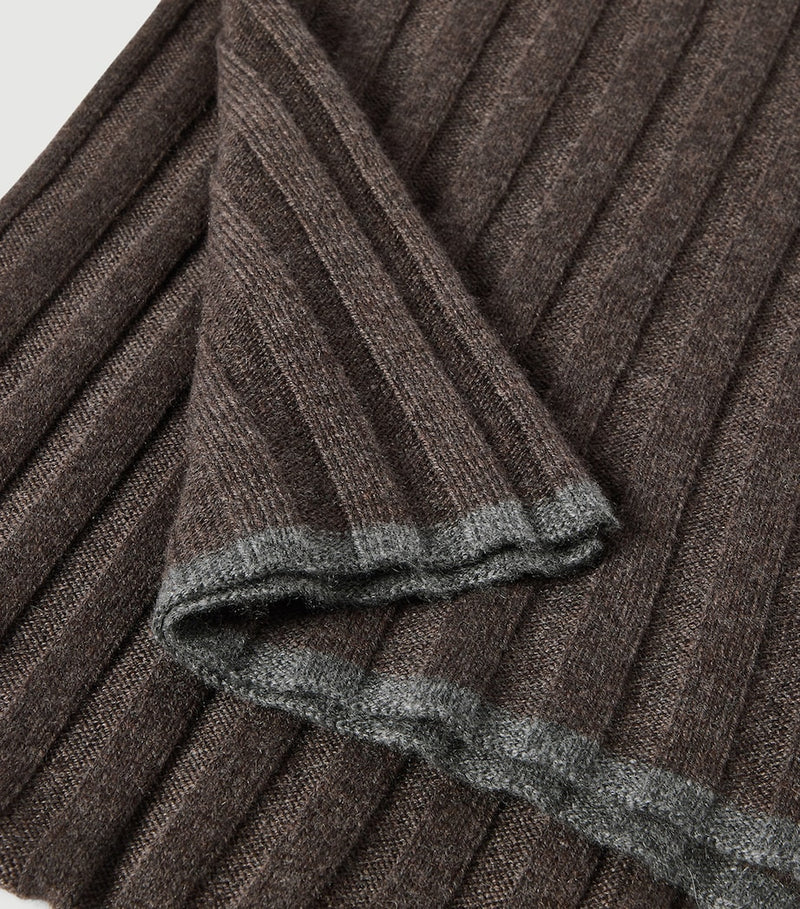 Brunello Cucinelli Kaschmir-Rippstrickschal 30x167cm, UK-Version