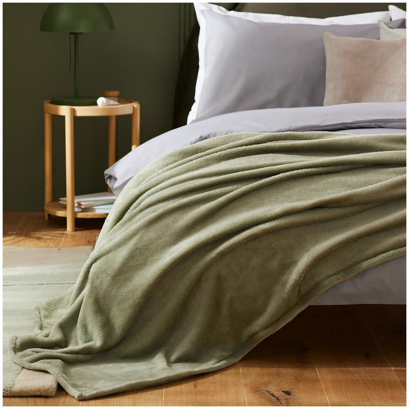 Sainsbury's Home Sage Fleece Throw 125x150cm (British brand)