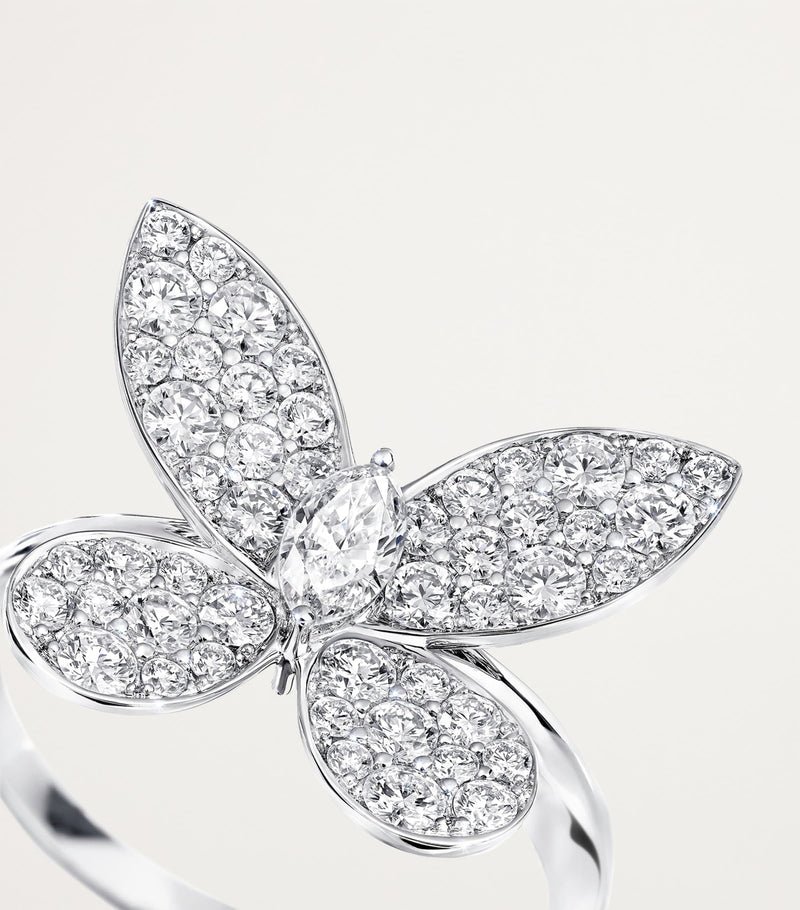 Graff Mini Butterfly diamond ring in white gold, UK version