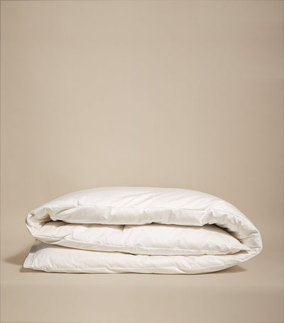 Harrods Harrods of London A1 Grade 100% Hungarian Goose Down Emperor Duvet (13.5 Tog)- Buy online at McGrocer