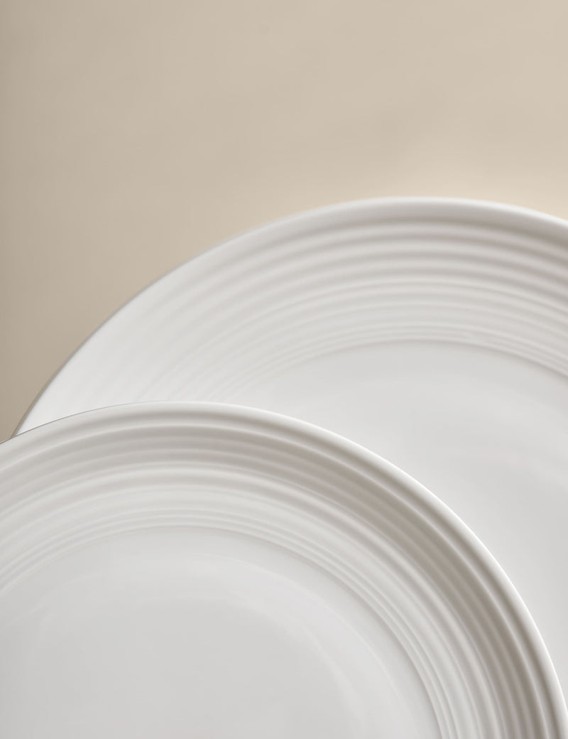 Ribbed porcelain dinner set 16 piece (British brand)