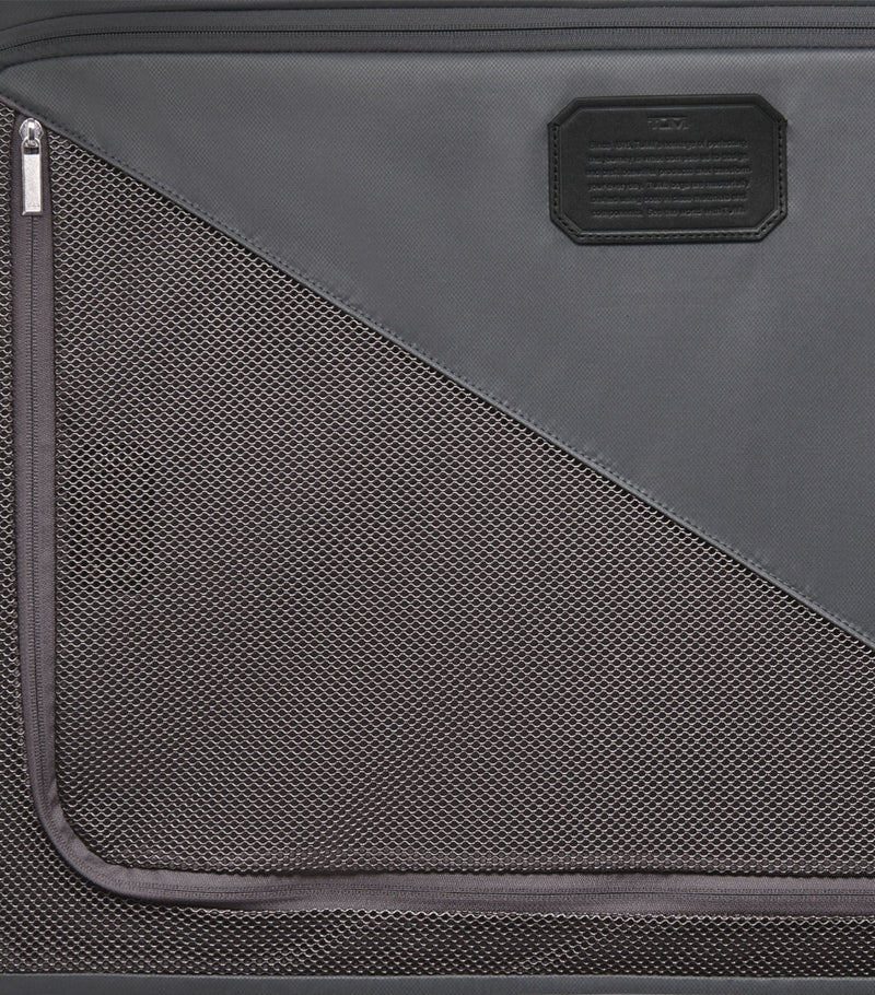 Tumi 19 Degree aluminium check-in suitcase 77.5cm - British product