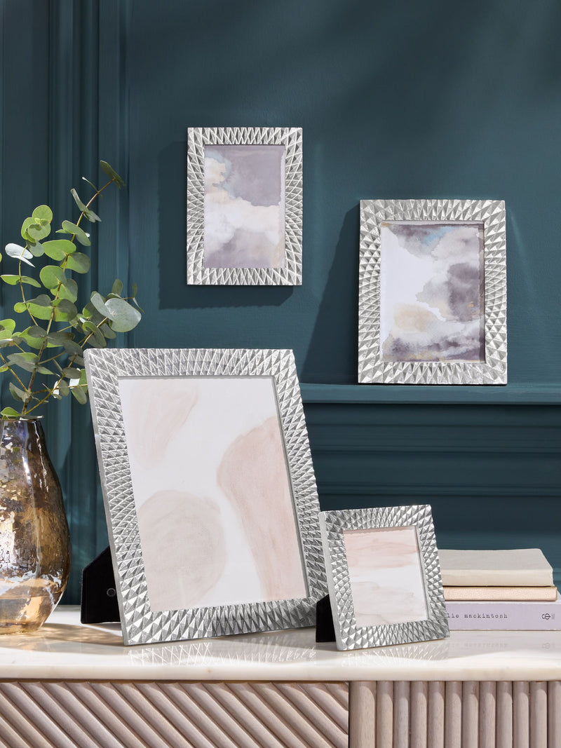 Silver geometric photo frame (British brand)