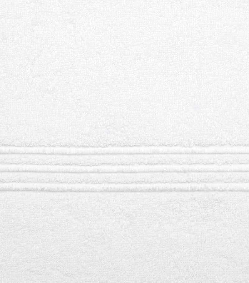 Pratesi Tre Righe bath sheet 100x180cm, imported from the UK