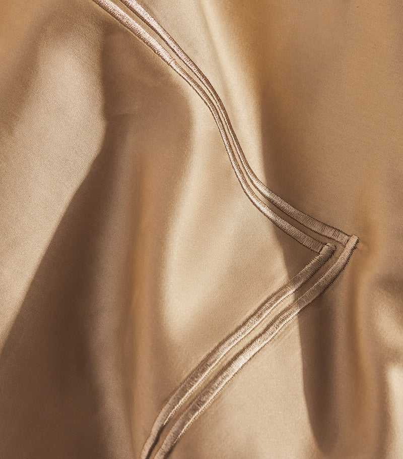 Peter Reed Pendle double flat sheet 230cm x 275cm, imported from the UK