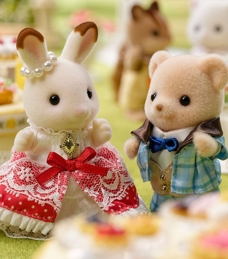 Sylvanian Families Freya and Theo anniversary figure set - British product
