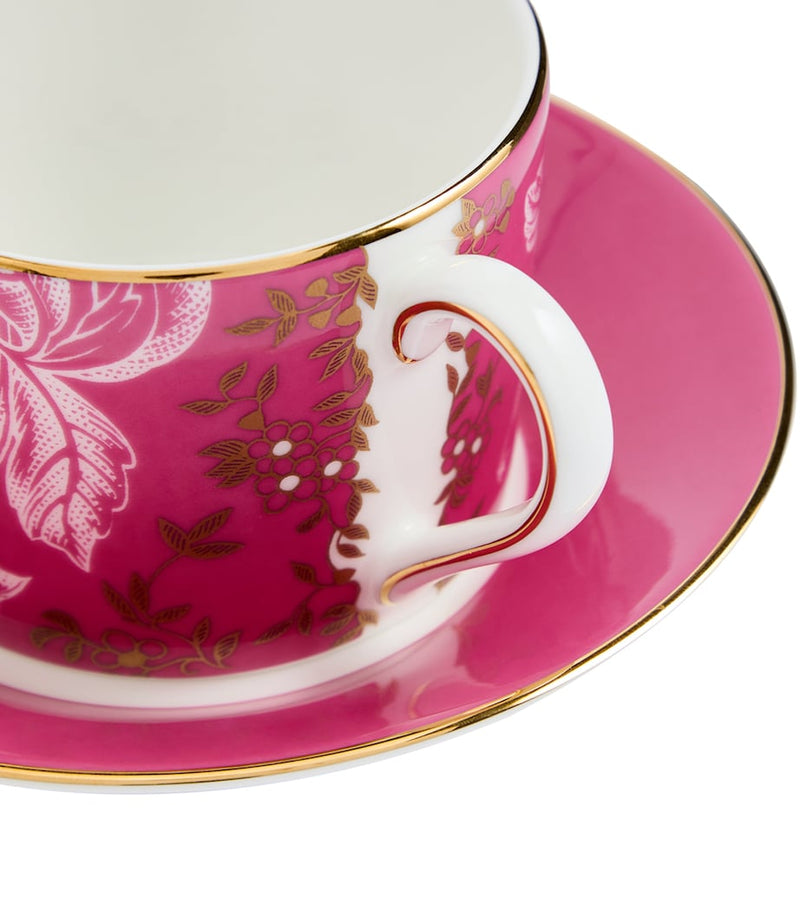 Wedgwood pink Tonquin teacup and saucer set with 210ml capacity (British brand)