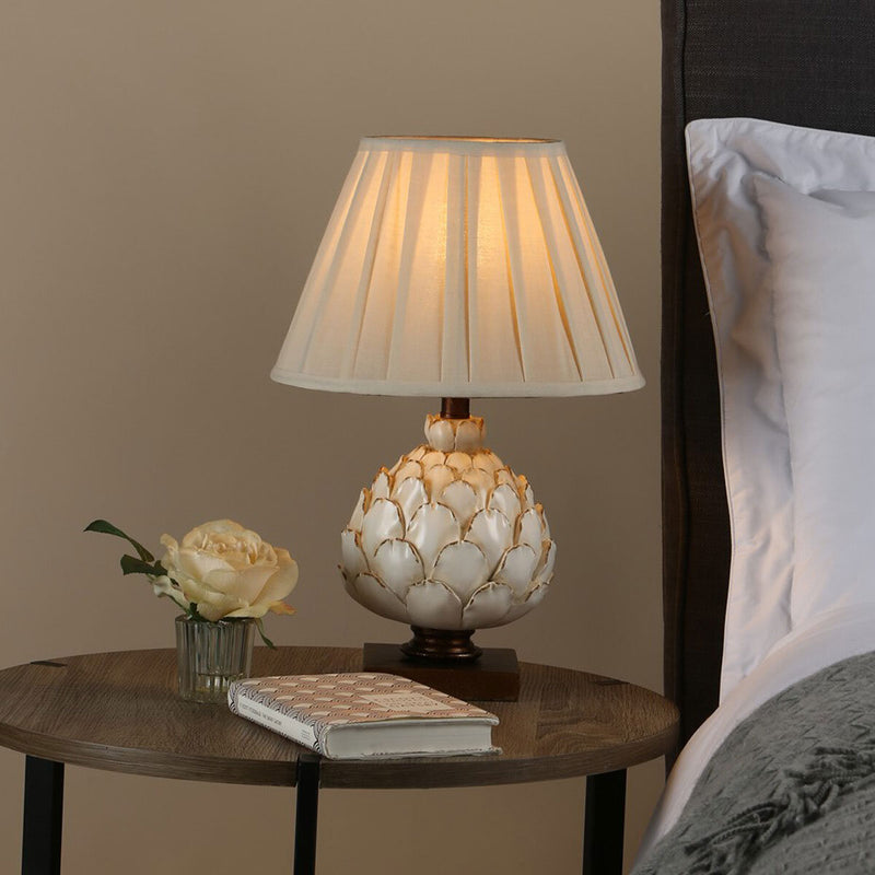 Layer artichoke cream table lamp with pleated shade, UK version