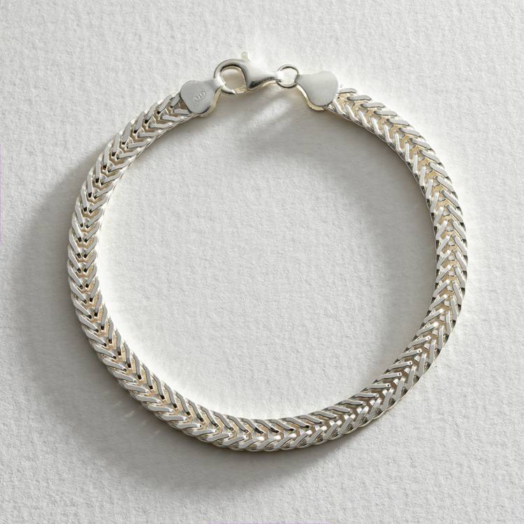 Revere sterling silver fox tail bracelet 21cm, imported from the UK