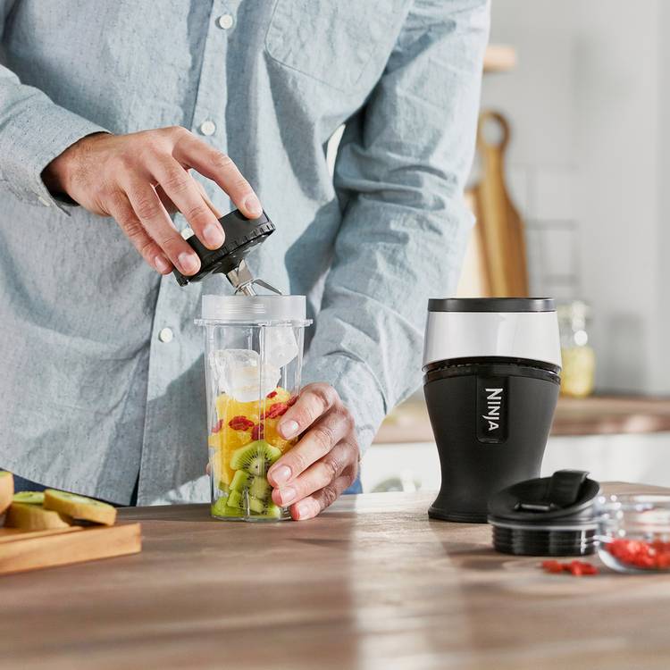 Ninja QB3001UKS slim blender 0.47L, imported from the UK