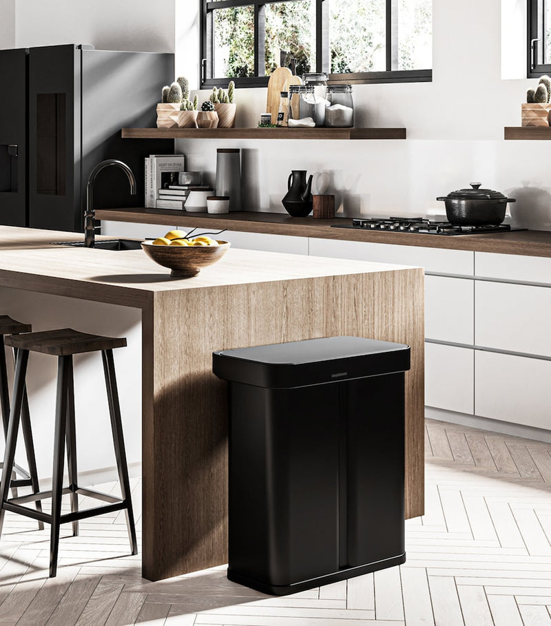 Simplehuman 58L recycler sensor bin with voice control, UK version