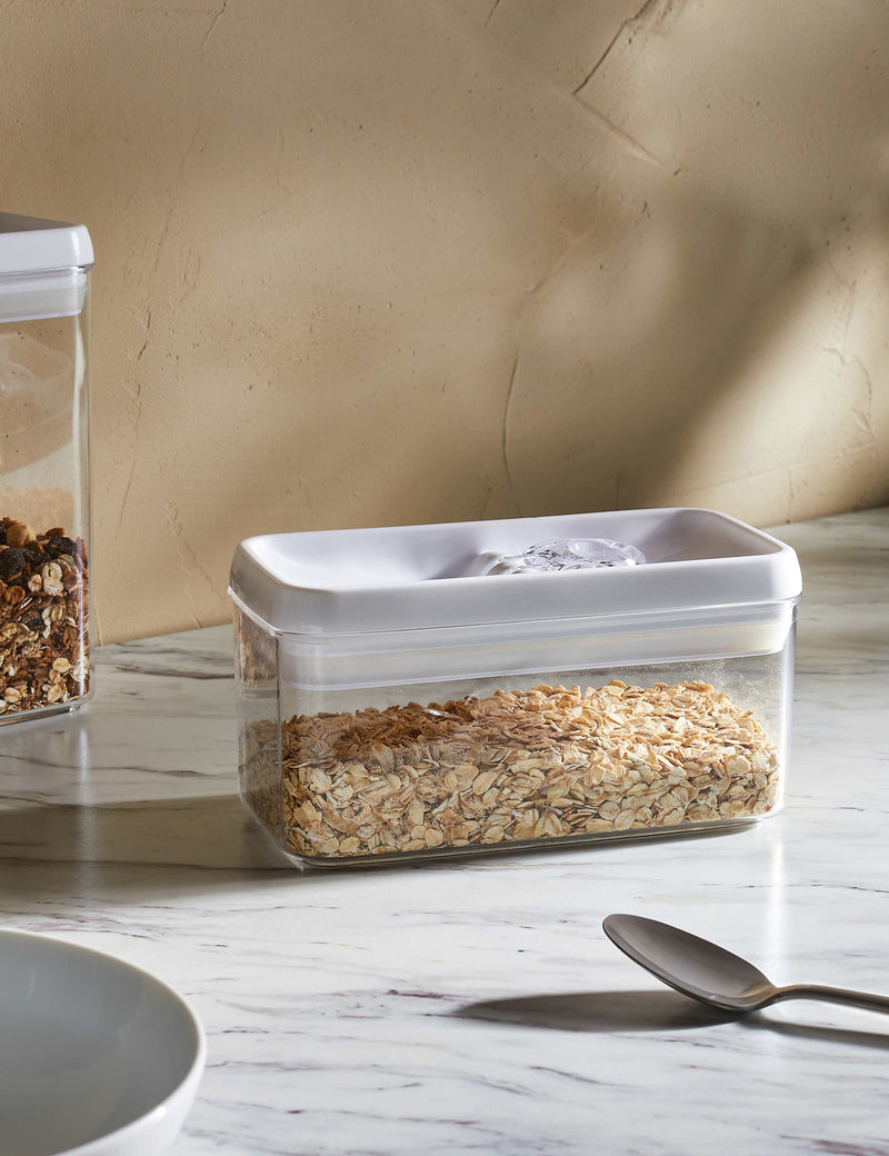 Rectangular flip-tight food storage container 1L, imported from the UK