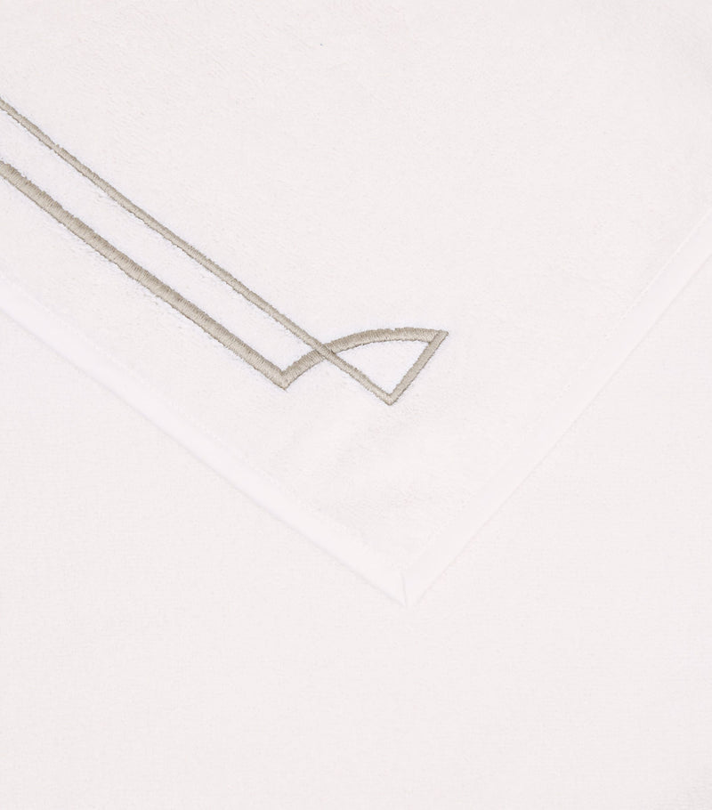 Frette Layering Embroidery bath sheet 100x150cm, UK version