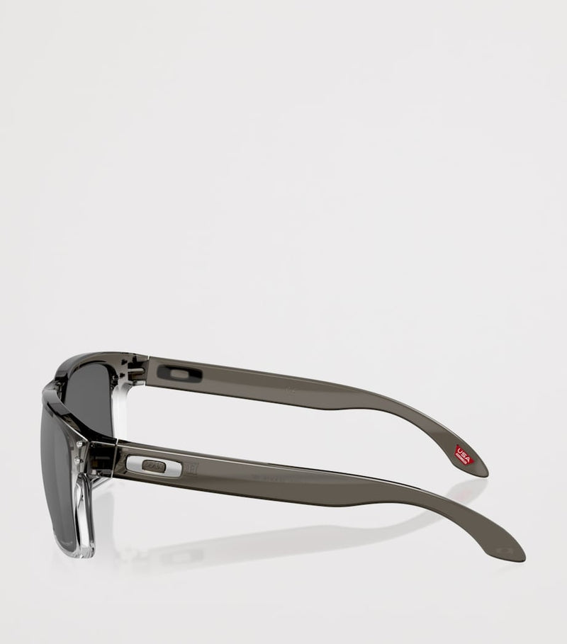 Oakley Holbrook square sunglasses with polarized lenses (British brand)