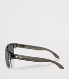Oakley Holbrook square sunglasses with polarized lenses (British brand)