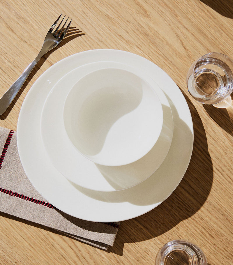 The Conran Shop Arc side plate 21cm - British product