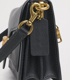 Coach shoulder bag Tabby 26 in pebbled leather, imported from the UK