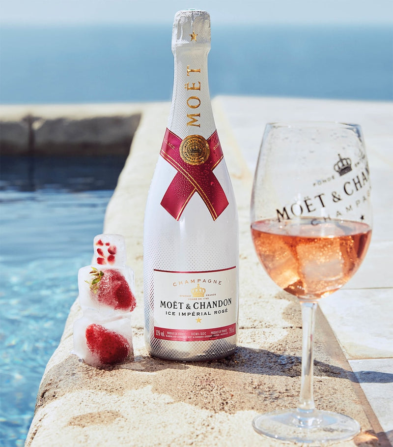 Moët & Chandon Rosé Impérial Ice Champagne 75cl, imported from the UK