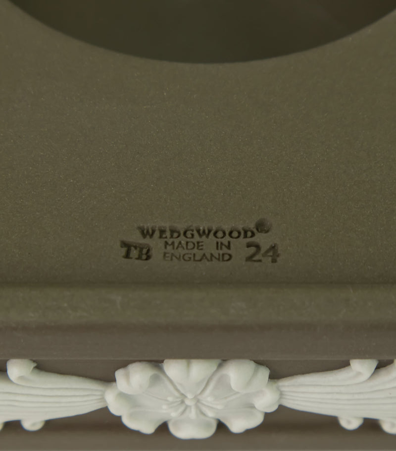 Wedgwood Borghese vase 46.5cm (British brand)
