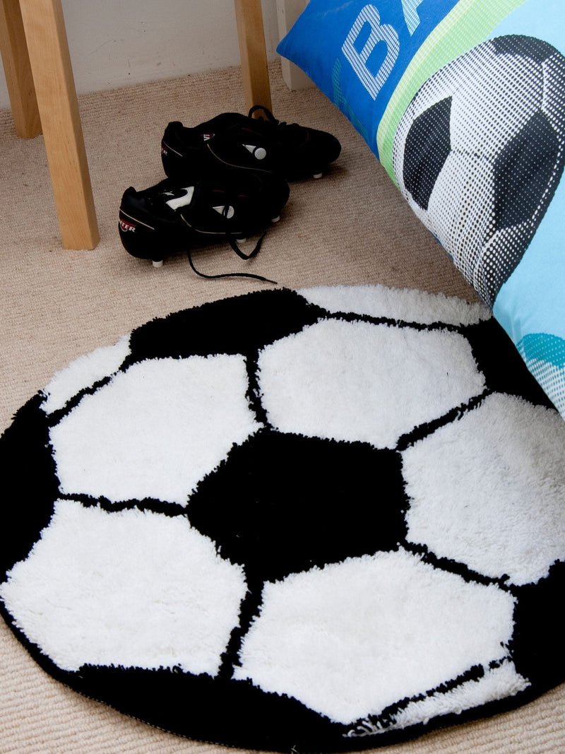 Catherine Lansfield football rug 66cm (British brand)