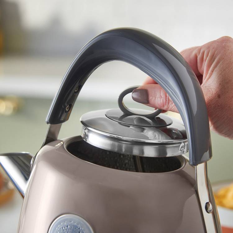 Russell Hobbs Stylevia Mocha Kettle 1.5 litre, imported from the UK