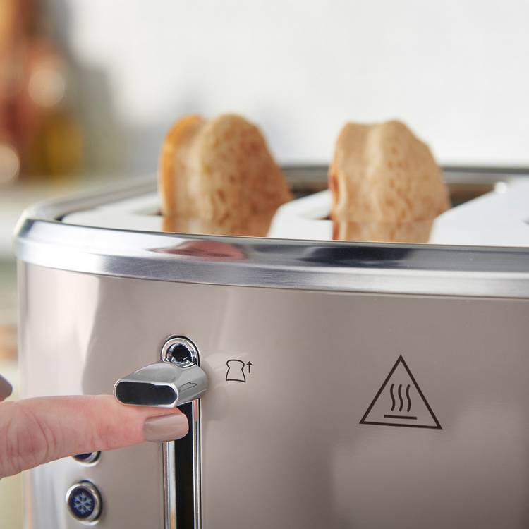 Russell Hobbs Stylevia 4-slice toaster (British brand)