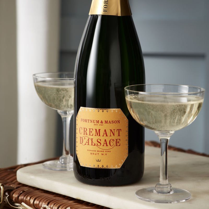 Wine Cellar Hamper, assorted red, white and sparkling wines from the UK