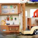 Bluey Campervan Playset 7-piece - British product