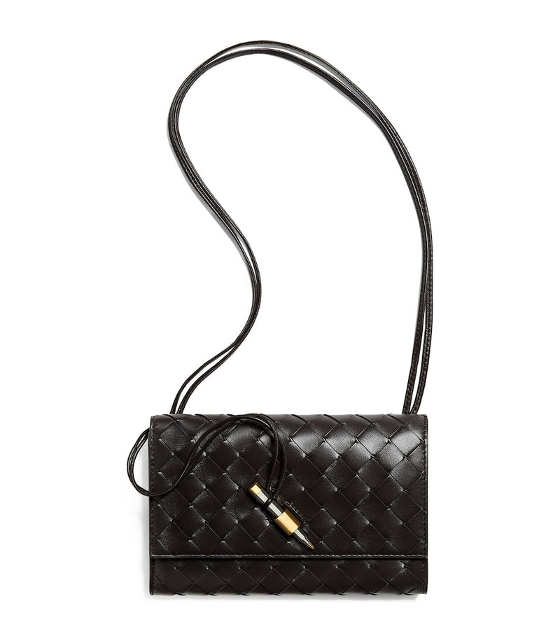 Bottega Veneta Andiamo Nappa leather pouch 12.6cm, UK version