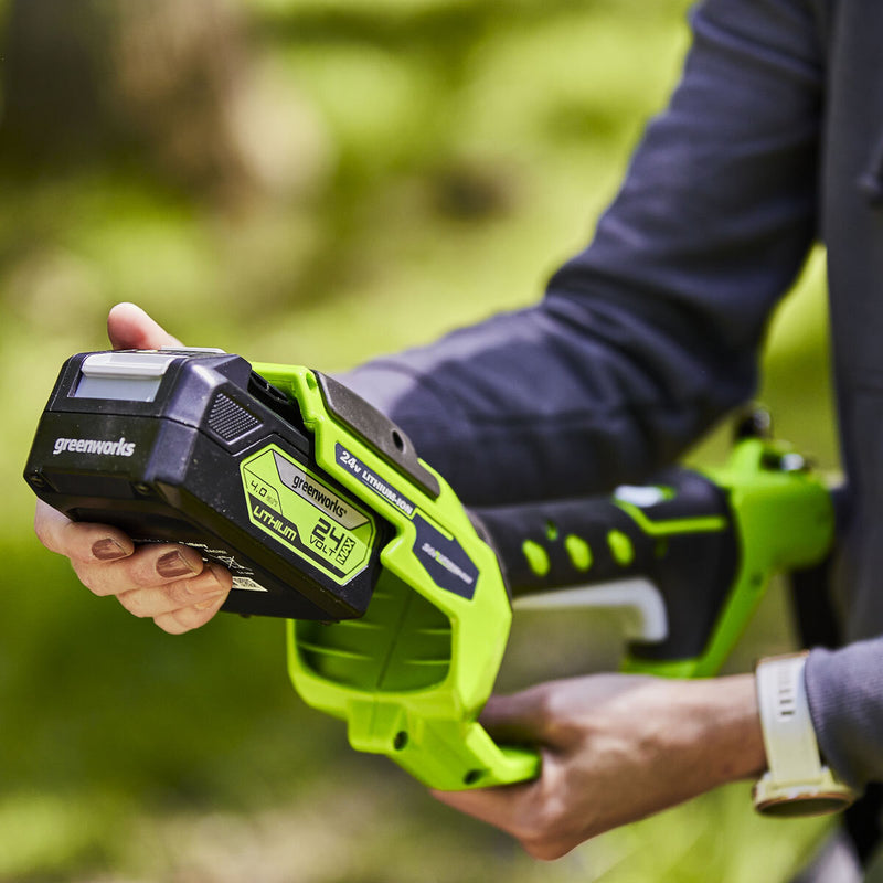Greenworks 24V pole saw 20cm, imported from the UK