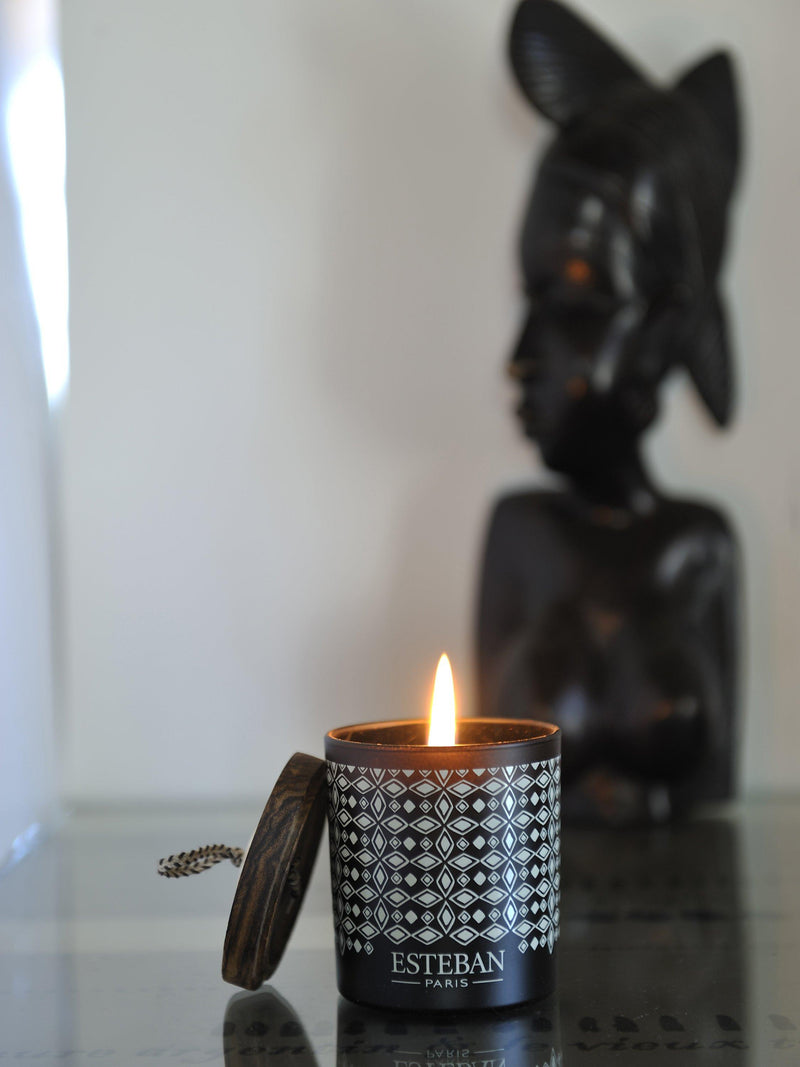 Esteban Teck & Tonka scented candle 180g - British product