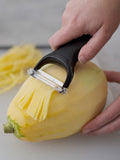 OXO Julienne Peeler with safety cover - British product