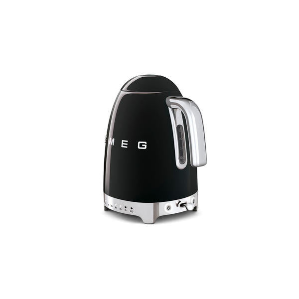 Smeg toaster and kettle set in black, UK version