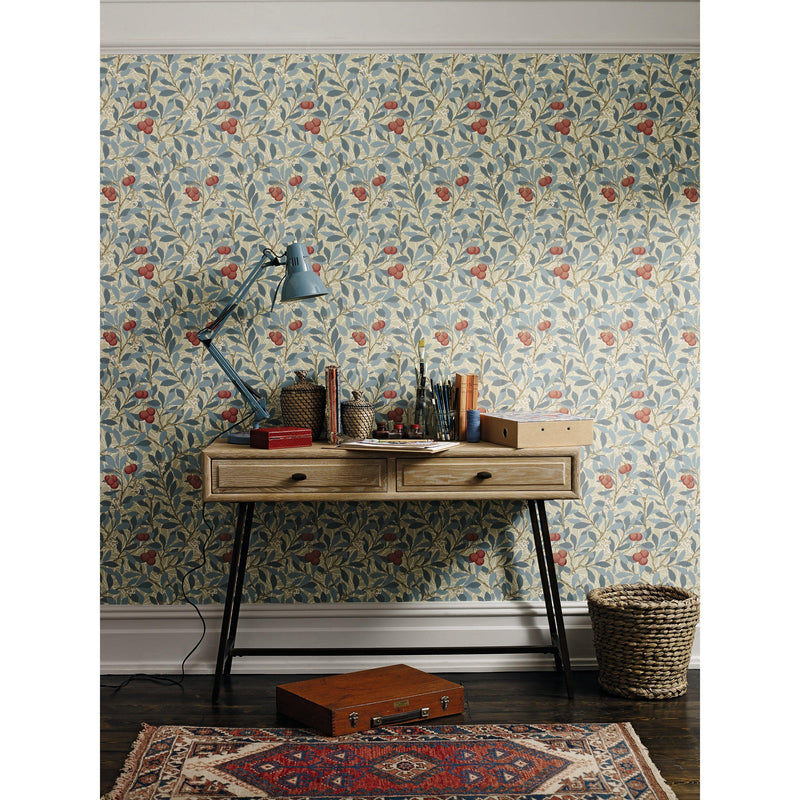 Morris & Co Arbutus wallpaper 10m roll - British product