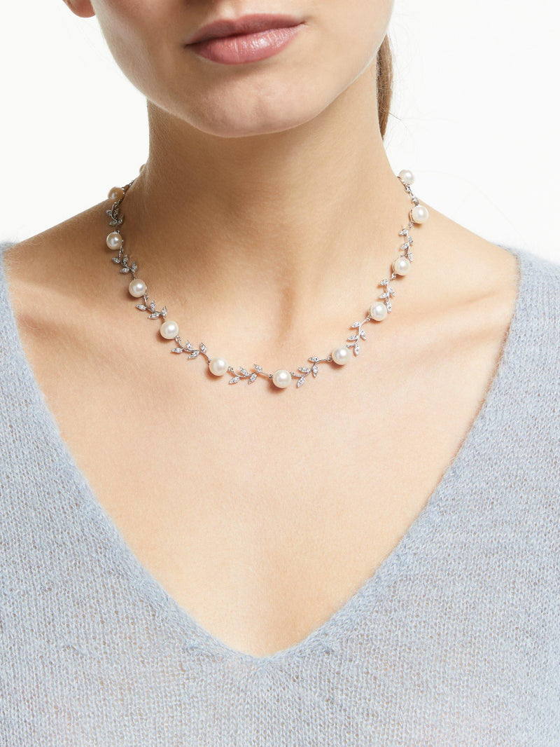 Lido leaf pearl necklace in silver and white - British product