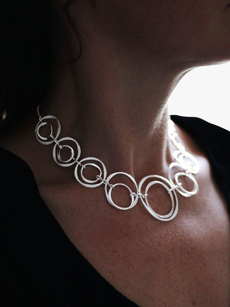 Nina B sterling silver open circles necklace 45cm, UK version