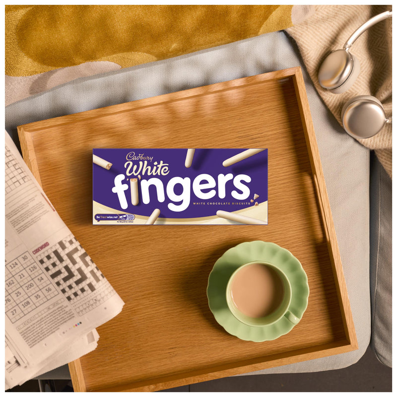 Cadbury white chocolate fingers biscuits 114g, UK version