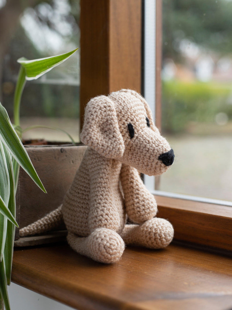 TOFT Eleanor the Labrador crochet kit, UK version
