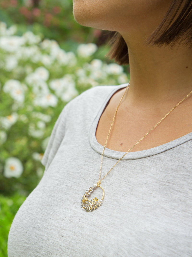 Alex Monroe flower and bee spring pendant necklace gold (British brand)