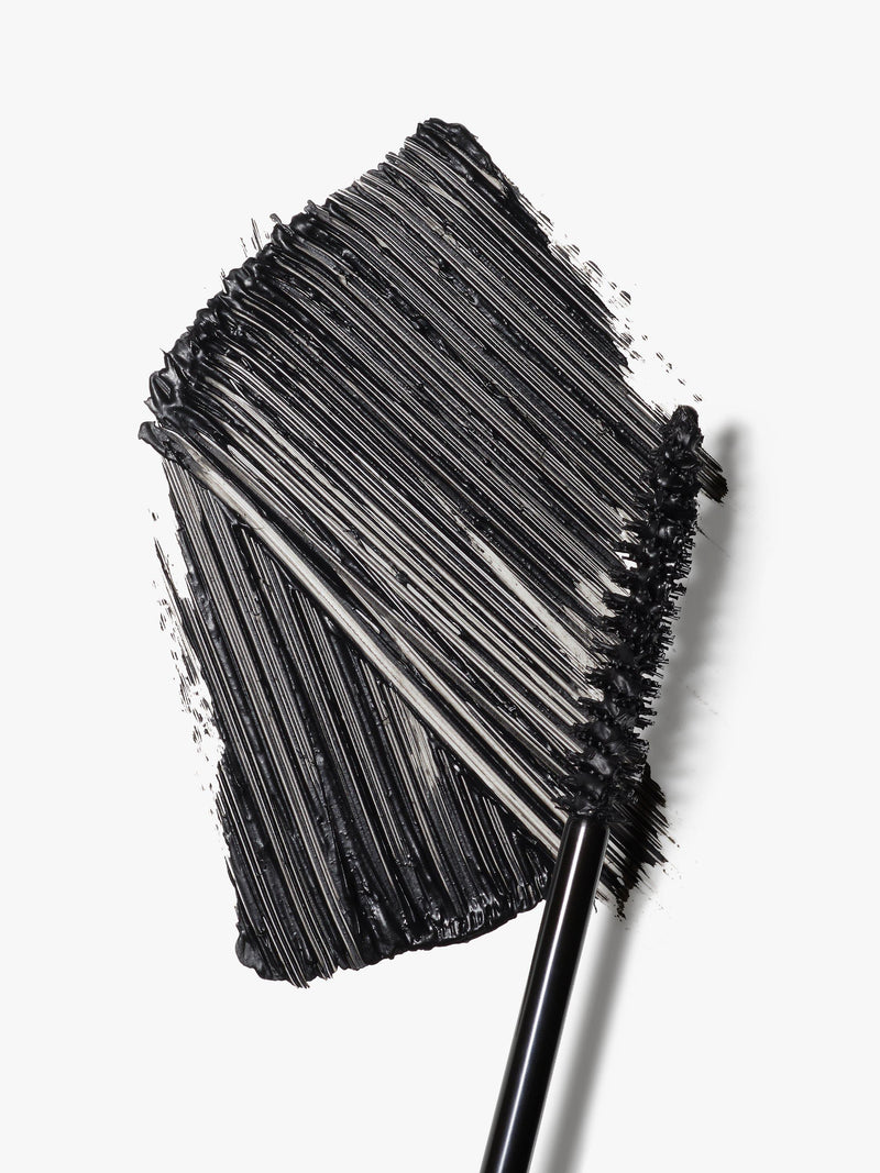 MAC Extended Play Gigablack Mascara 5.7g, imported from the UK
