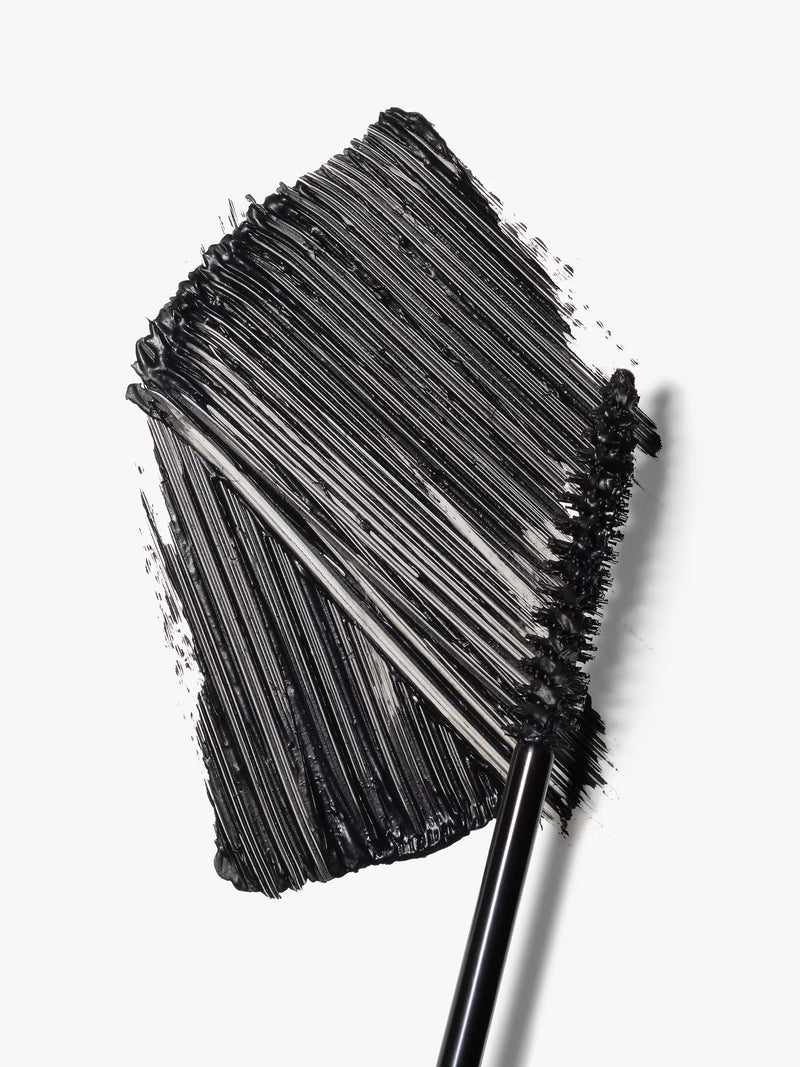 MAC Extended Play Gigablack Mascara 5.7g, imported from the UK