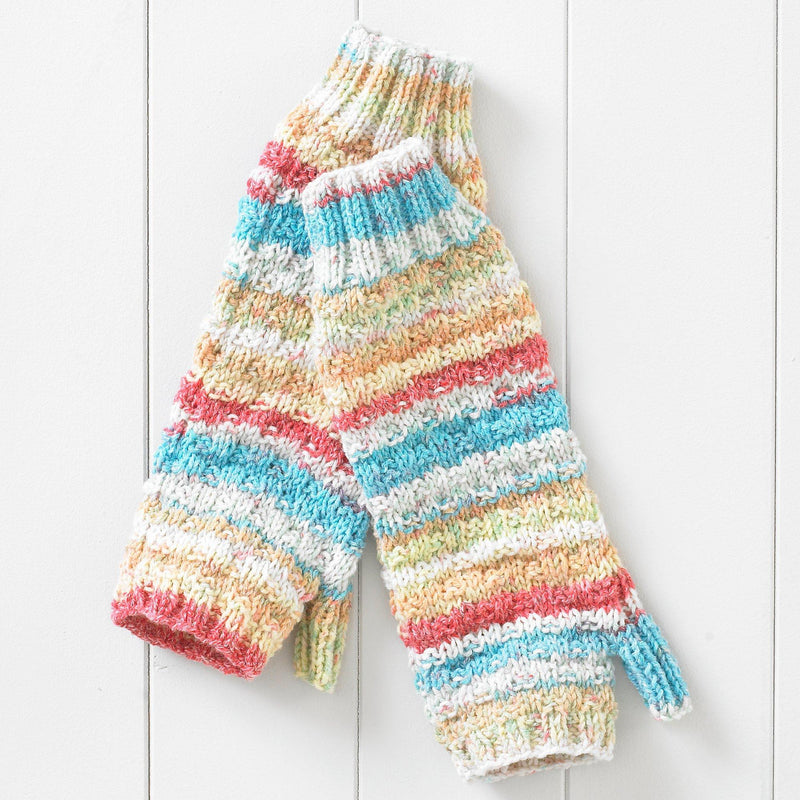 Sirdar Bumper Book of Accessories knitting pattern book (British brand)