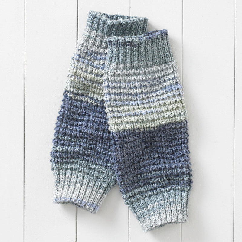 Sirdar Bumper Book of Accessories knitting pattern book (British brand)
